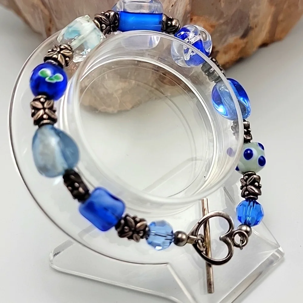 Elegant Deep Blue Art Wedding Cake Glass Crystal Beaded Silver Tone Bracelet